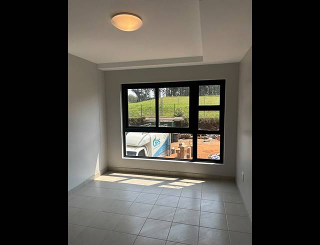 3 BEDROOM APARTMENT TO LET IN EMBERTON ESTATE